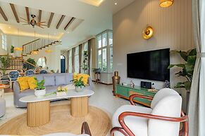 ELIVAAS Vacasa 5BHK PetFriendly & Pool