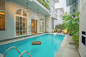 ELIVAAS Vacasa 5BHK PetFriendly & Pool