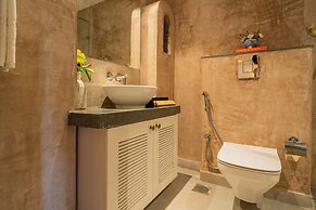 ELIVAAS Vacasa 5BHK PetFriendly & Pool