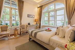ELIVAAS Vacasa 5BHK PetFriendly & Pool