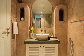 ELIVAAS Vacasa 5BHK PetFriendly & Pool