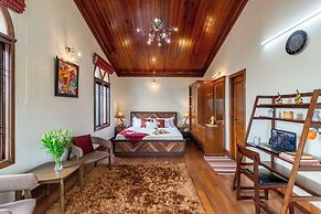 ELIVAAS 3 BHK with lounge The Meadow