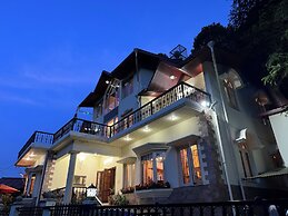 ELIVAAS 3 BHK with lounge The Meadow
