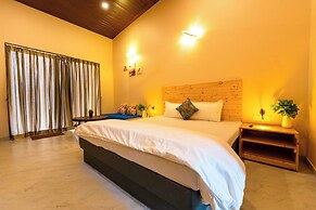 Aavaas Farm Hostel