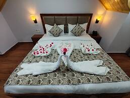 AASRA PARADISE HOTEL