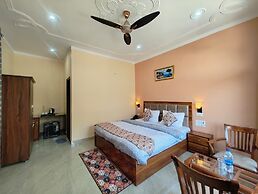 AASRA PARADISE HOTEL