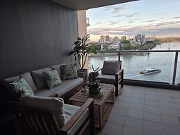Tropical City Escape