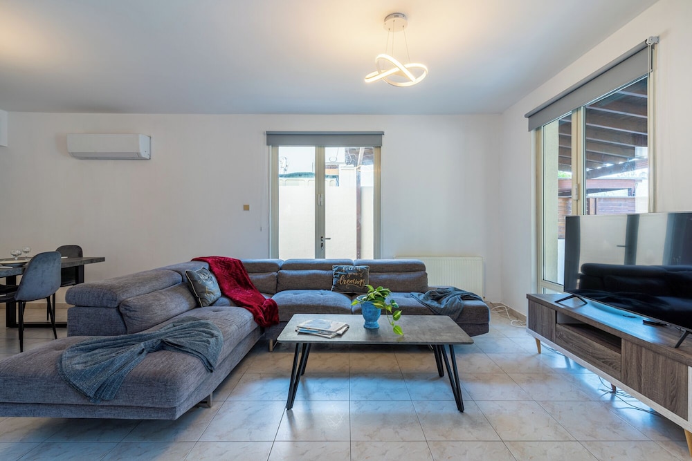 Gaia's Residence & Private Pool in Larnaca