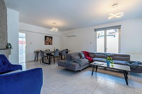 Gaia's Residence & Private Pool in Larnaca