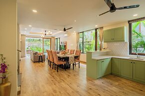 ELIVAAS Villa Valerie 3BHK Pool & Bar