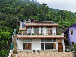 ELIVAAS Antarmann Casa Ember 2BHK