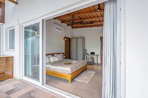 ELIVAAS Antarmann Casa Ember 2BHK