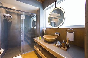 ELIVAAS Antarmann Casa Ember 2BHK