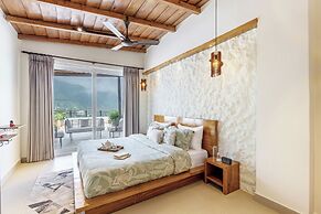 ELIVAAS Antarmann Casa Ember 2BHK