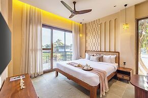 ELIVAAS Cows & Cuddles 4 BHK