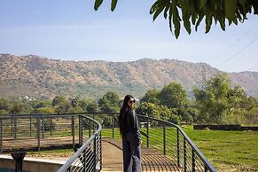 ELIVAAS Cows & Cuddles 4 BHK
