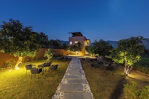ELIVAAS Cows & Cuddles 4 BHK