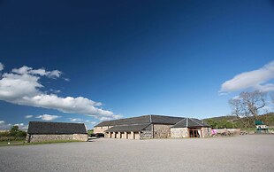 Simmental Cottage Daviot