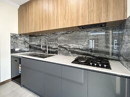 Spacious 4 bed Home With Open Plan Living