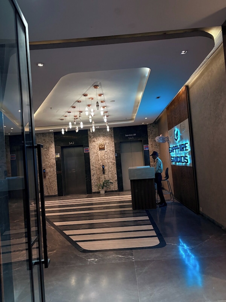 Namaste B&B With Jacuzzi I Noida