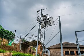 Bunyonyi Luxury Resort