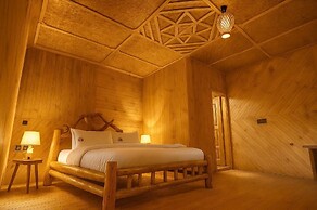 Bunyonyi Luxury Resort