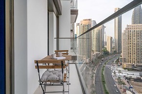 1 BR Apt Luxury at Burj Crown
