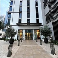 1 BR Apt Luxury at Burj Crown