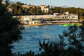 Idro apartments directly at the beach
