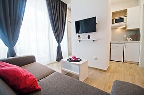 Idro apartments directly at the beach