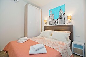 Idro apartments directly at the beach