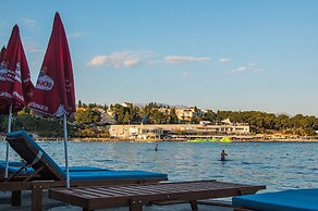 Idro apartments directly at the beach