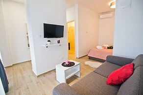 Idro apartments directly at the beach