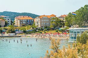 Idro apartments directly at the beach