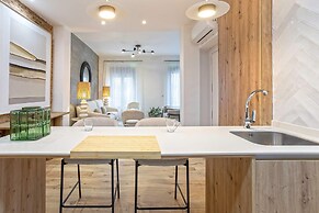 Elegant 3BD Apartment in Granada Buensuceso II