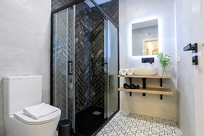 Elegant 3BD Apartment in Granada Buensuceso II