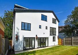Cozy City Retreat in Wolverhampton