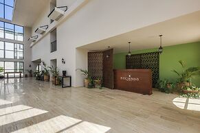3 Mi to Beach! Tranquil Tulum Oasis w/ Balcony