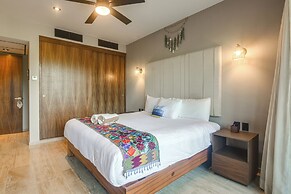 3 Mi to Beach! Tranquil Tulum Oasis w/ Balcony