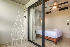 3 Mi to Beach! Tranquil Tulum Oasis w/ Balcony