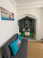 Russell Square Apartment