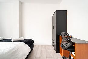 LUX 2bdr Flat Near LTN Airport City Centre