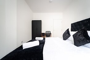 LUX 2bdr Flat Near LTN Airport City Centre