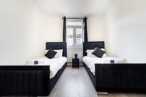 LUX 2bdr Flat Near LTN Airport City Centre