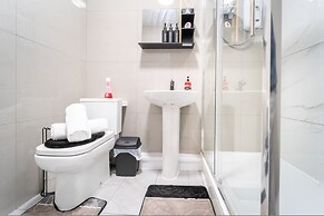 LUX 2bdr Flat Near LTN Airport City Centre