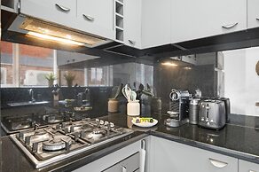 St Kilda Retreat Near Beach & Cafes