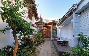 Lijiang Naxi Hereditary Courtyard