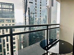 Stunning 38th Floor Skyline View Milano