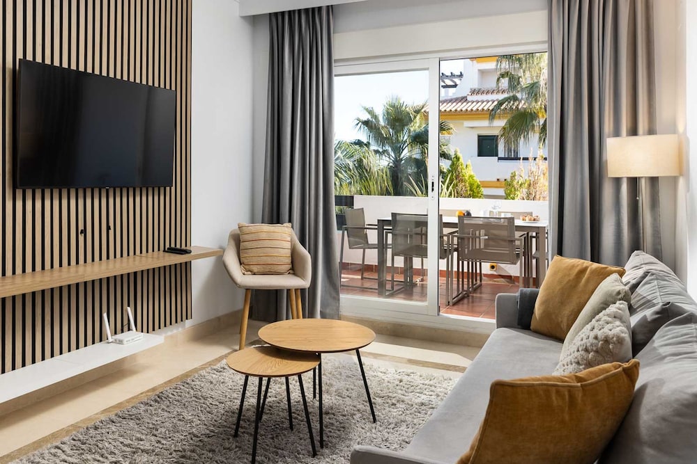 AS EXT Calanova 71A in Mijas Costa