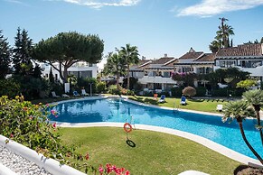 AS EXT Marb Vivero in Marbella